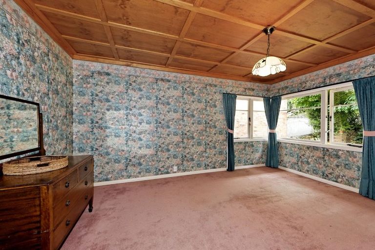 Photo of property in 236 Godley Road, Titirangi, Auckland, 0604