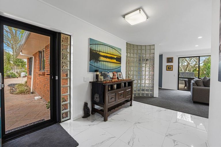 Photo of property in 21a Kinross Drive, Merrilands, New Plymouth, 4312