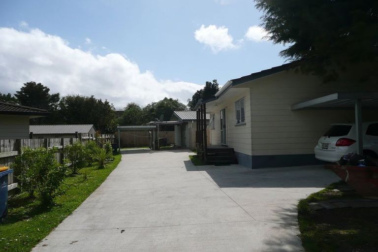 Photo of property in 9 Silverstone Place, Henderson, Auckland, 0612