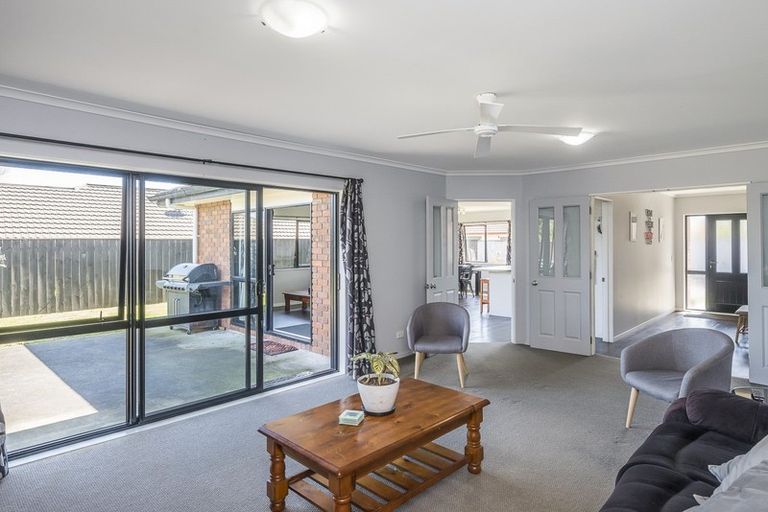 Photo of property in 7 Fytfield Place, Paraparaumu, 5032