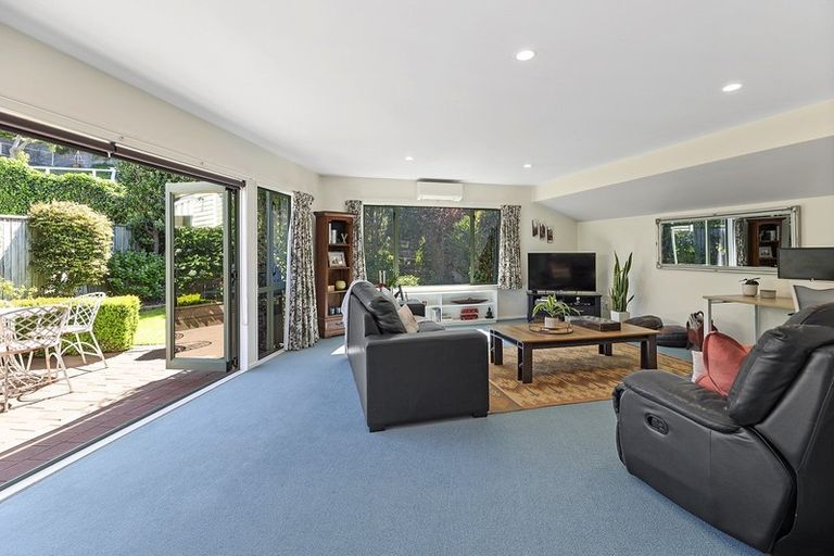 Photo of property in 106a Tauhinu Road, Miramar, Wellington, 6022