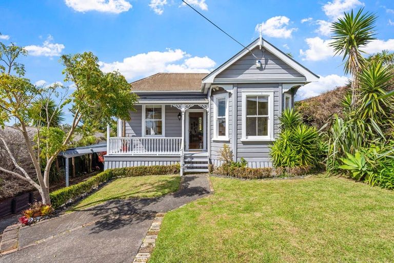 Photo of property in 1243 Whangaparaoa Road, Gulf Harbour, Whangaparaoa, 0930