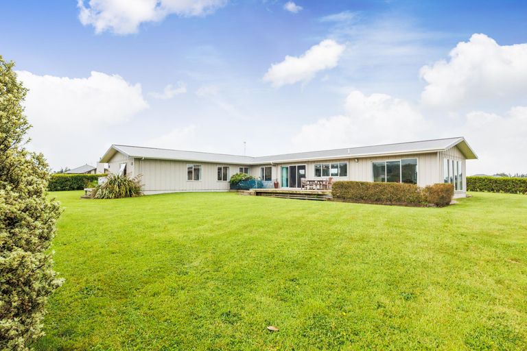 Photo of property in 26 Highland View Drive, Tokomaru, Palmerston North, 4474