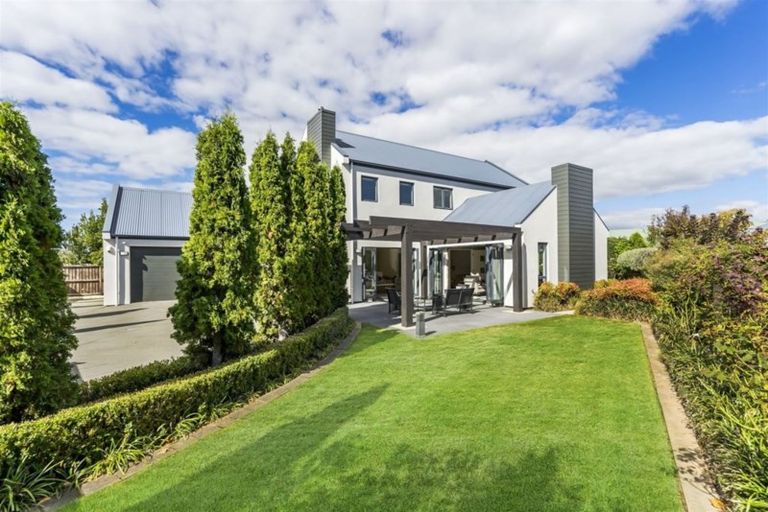 Photo of property in 5 Skyedale Drive, Harewood, Christchurch, 8051