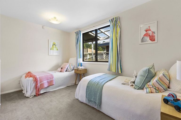 Photo of property in 11 Beauchamp Street, Tawa, Wellington, 5028