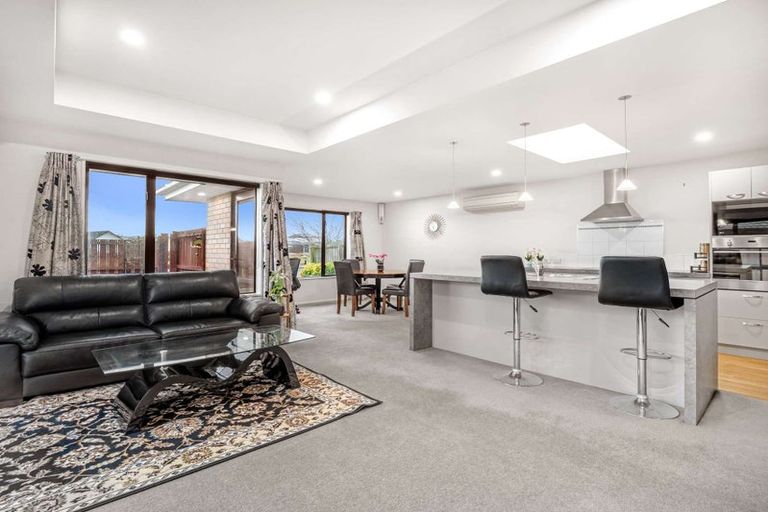 Photo of property in 8 Skipness Lane, Broomfield, Christchurch, 8042