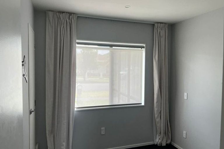 Photo of property in 5a Hetley Crescent, Taradale, Napier, 4112