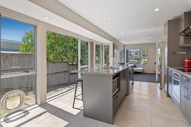 Photo of property in 682c Beach Road, Browns Bay, Auckland, 0630