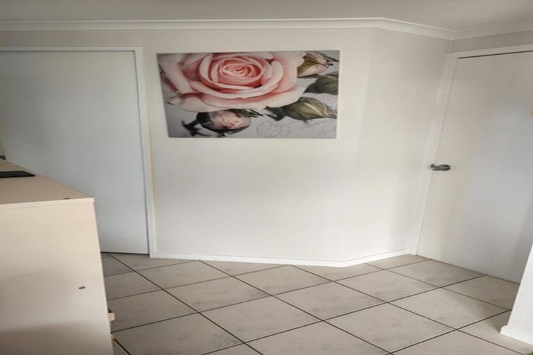 Photo of property in 6 Hume Drive, Hillcrest, Auckland, 0627