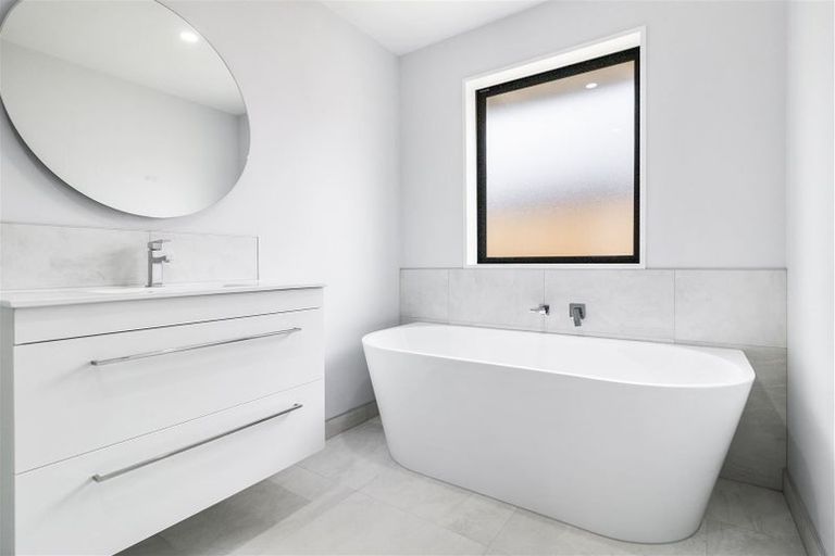 Photo of property in 15 Fountain Place, Rolleston, 7614