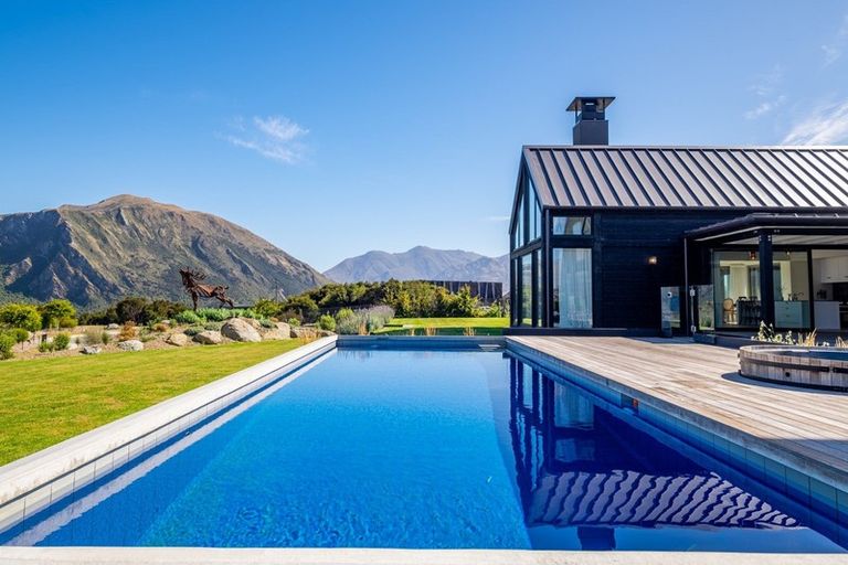 Photo of property in Mount Gold Place, Wanaka, 9305