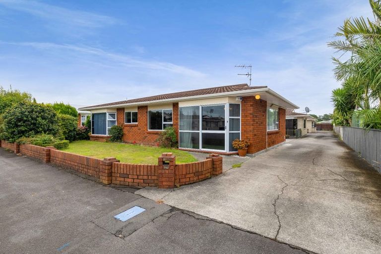Photo of property in 20 Tukapa Street, Westown, New Plymouth, 4310