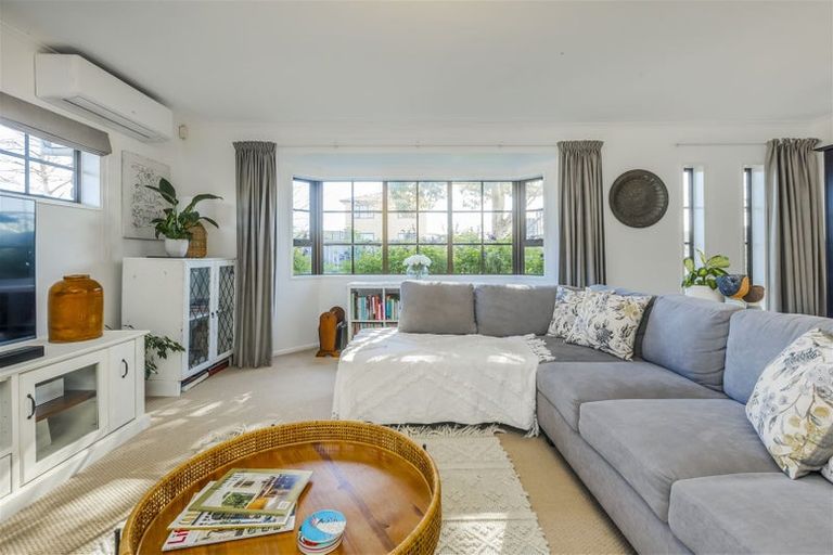 Photo of property in 174 Victoria Street West, Pukekohe, 2120