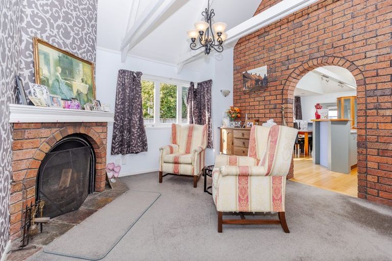 Photo of property in 25 Queen Street, Cambridge, 3434