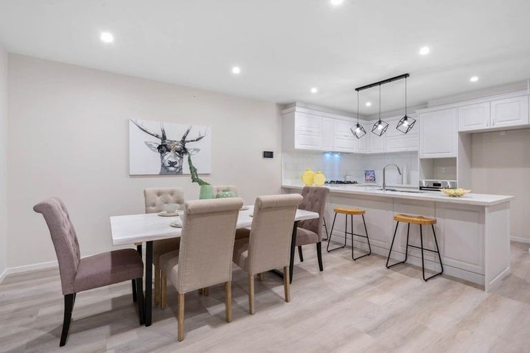 Photo of property in 18 Skua Road, Hobsonville, Auckland, 0616