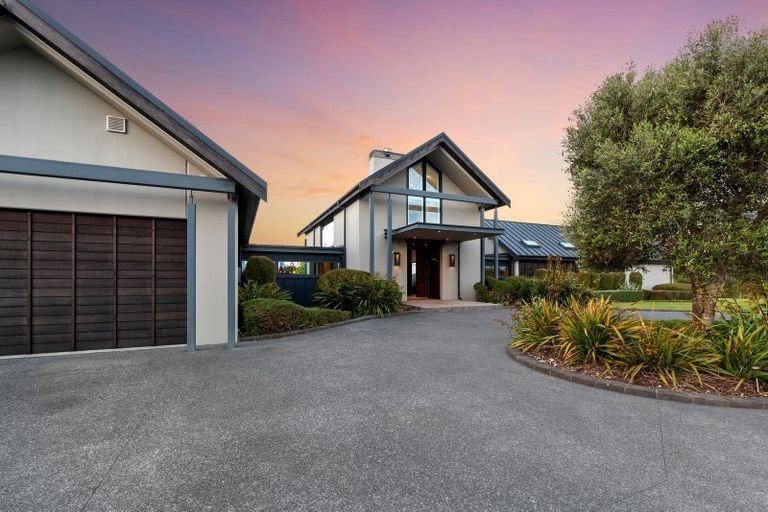 Photo of property in 62 Foster Road, Kumeu, 0891
