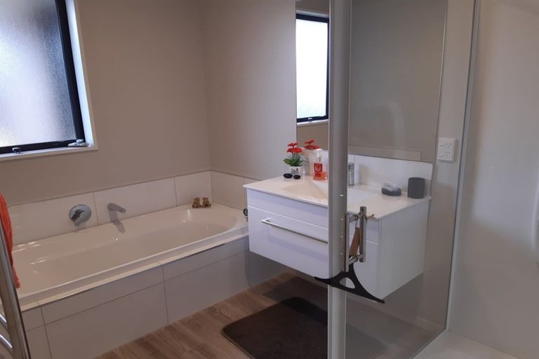 Photo of property in 6 Shale Court, Rolleston, 7614