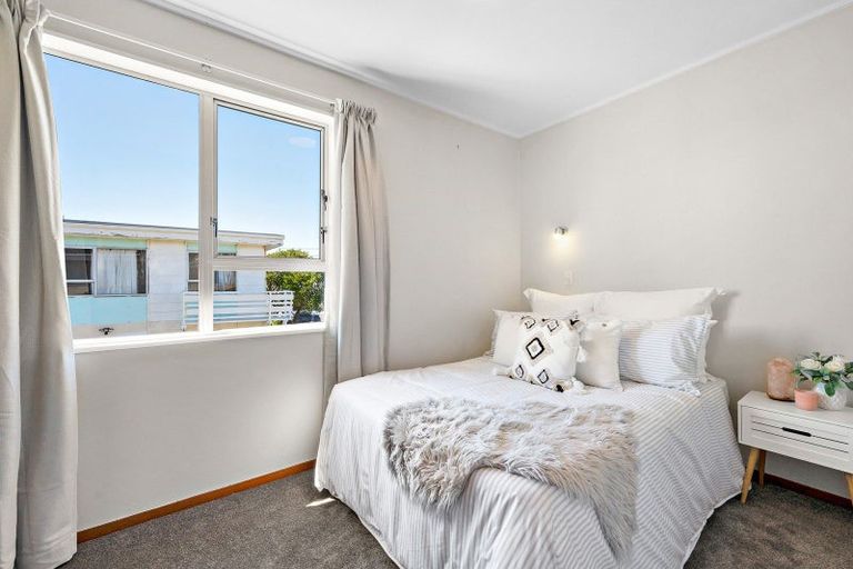 Photo of property in 2/16 Ross Street, Kilbirnie, Wellington, 6022