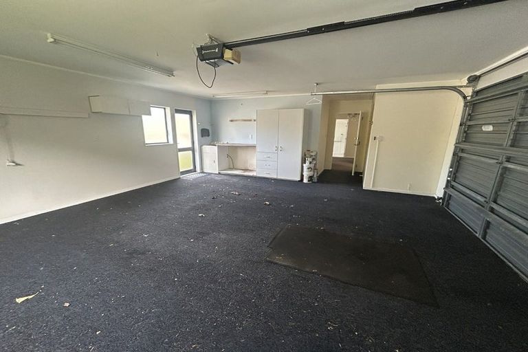 Photo of property in 39 Guildford Drive, Paraparaumu, 5032