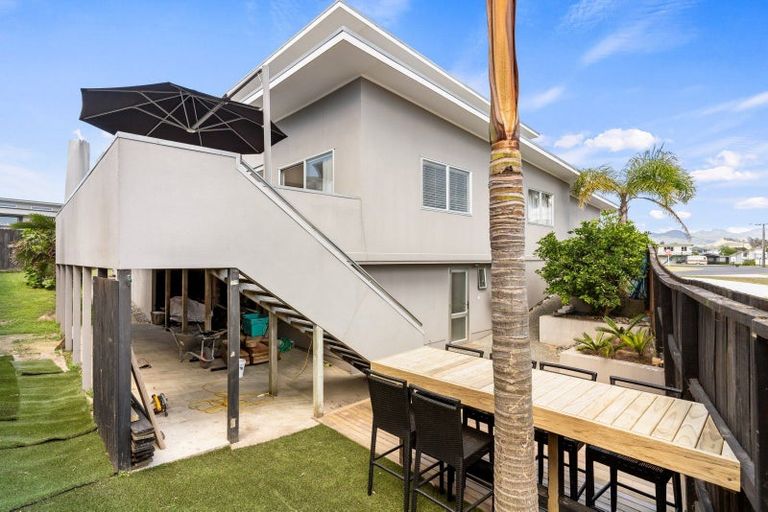 Photo of property in 106 Saint Patricks Row, Whangamata, 3620