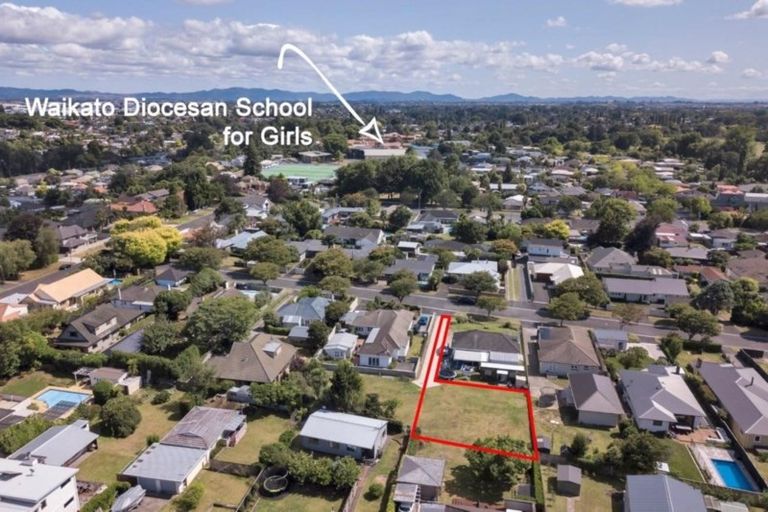 Photo of property in 18b Strowan Avenue, Fairfield, Hamilton, 3214