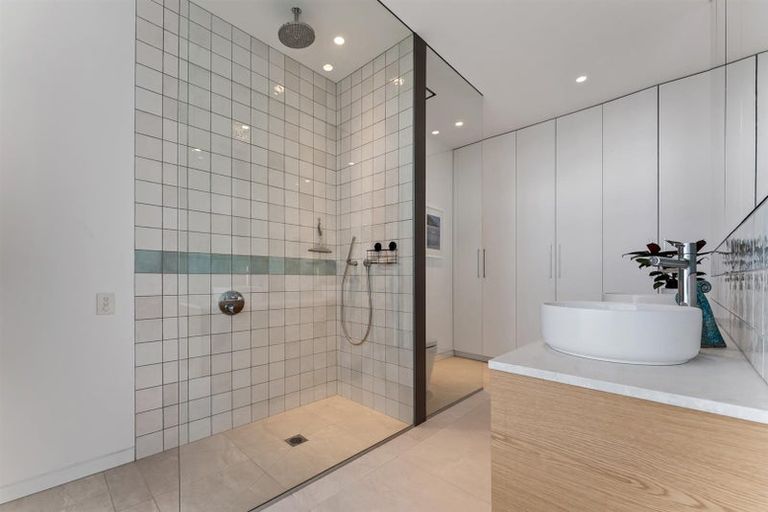 Photo of property in 94-98 Lax Crescent, Leigh, 0985