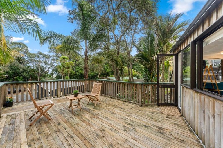 Photo of property in 78 Motutara Road, Muriwai, Waimauku, 0881