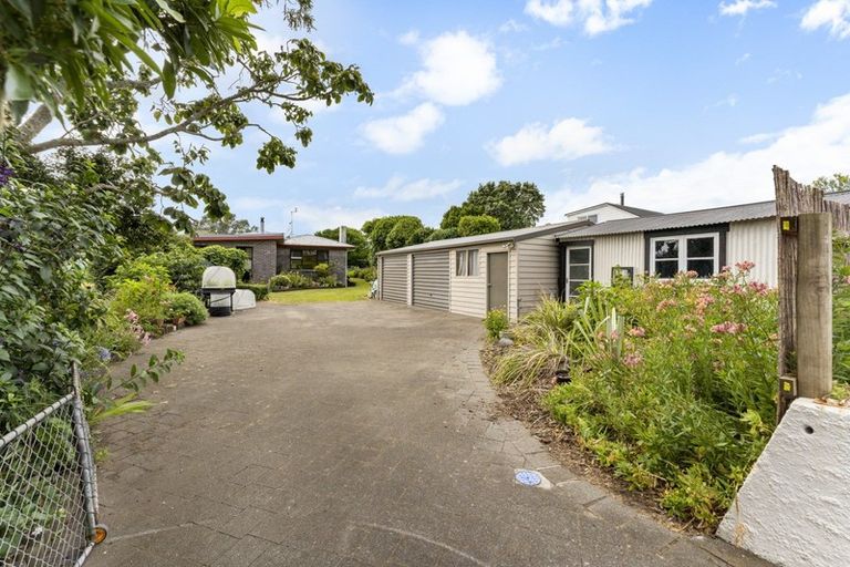 Photo of property in 20 Whakapaki Street, Urenui, 4375