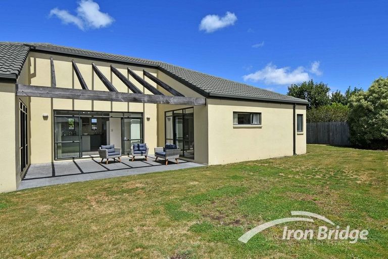 Photo of property in 65 Coolspring Way, Redwood, Christchurch, 8051