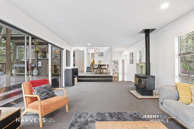 Photo of property in 47 Daffodil Street, Titirangi, Auckland, 0604