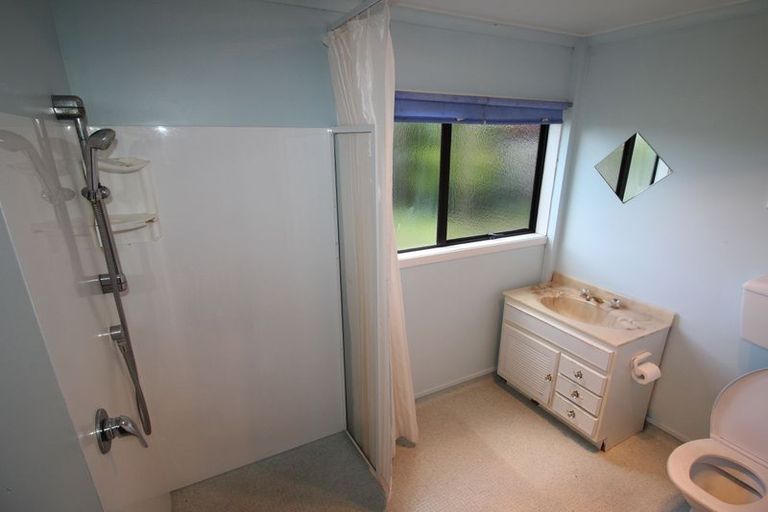 Photo of property in 6 Rinaha Place, Koutu, Rotorua, 3010