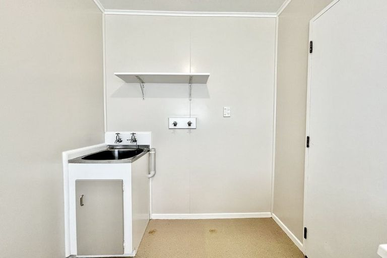 Photo of property in 3/12 Fraser Street, Wainuiomata, Lower Hutt, 5014