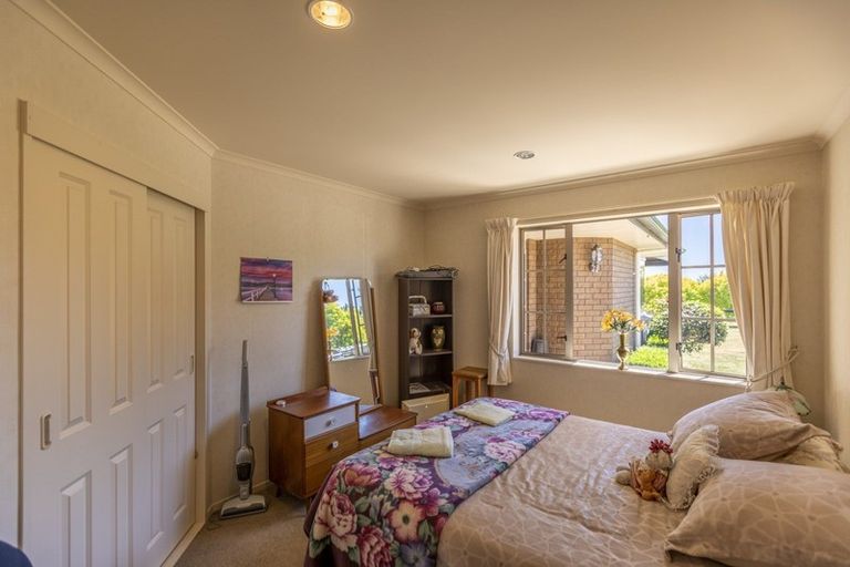 Photo of property in 56 Ireland Road, Waipawa, 4277