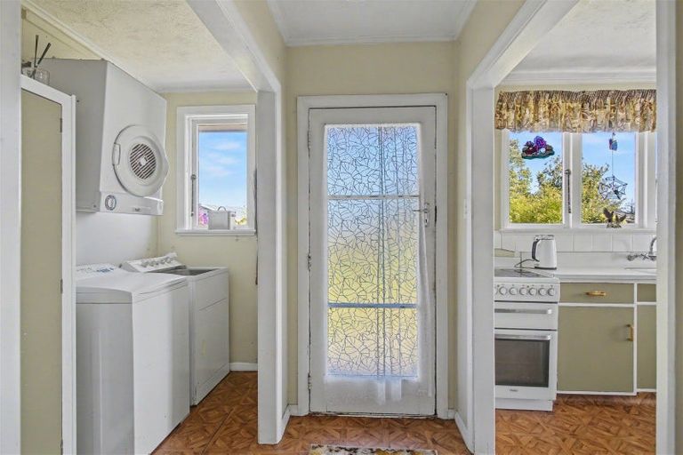 Photo of property in 47 Lyndhurst Street, Westport, 7825