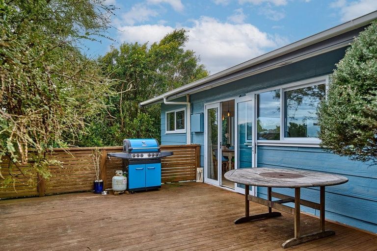 Photo of property in 202 Staithes Drive South, Whitby, Porirua, 5024