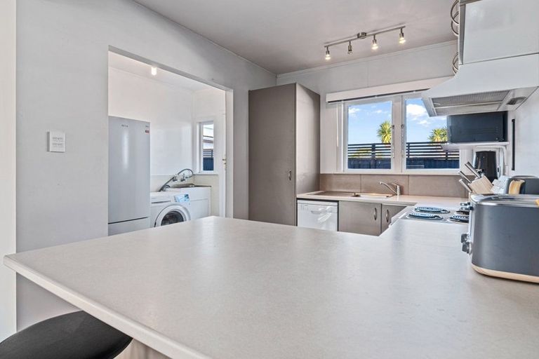 Photo of property in 7b Tennyson Crescent, Stoke, Nelson, 7011