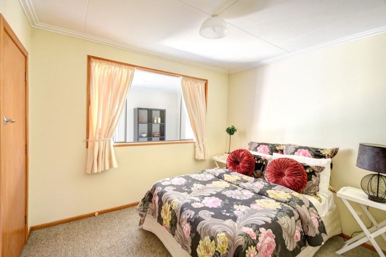 Photo of property in 20 Snowdon Street, Allanton, Mosgiel, 9092