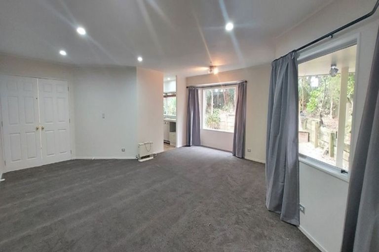 Photo of property in 825 Chapel Road, Shamrock Park, Auckland, 2016