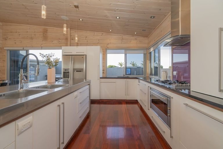 Photo of property in 9 Arawa Lane, Whitianga, 3510