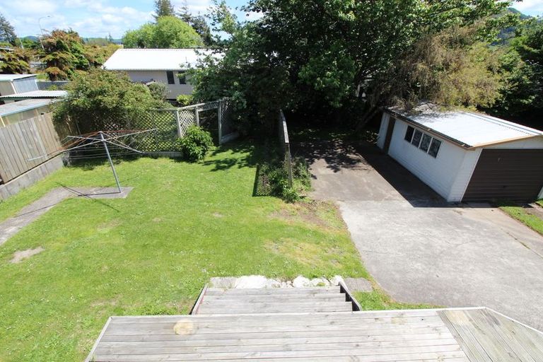 Photo of property in 6 Rinaha Place, Koutu, Rotorua, 3010