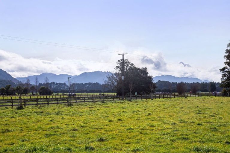 Photo of property in 143 Underhill Road, Woodside, Greytown, 5794