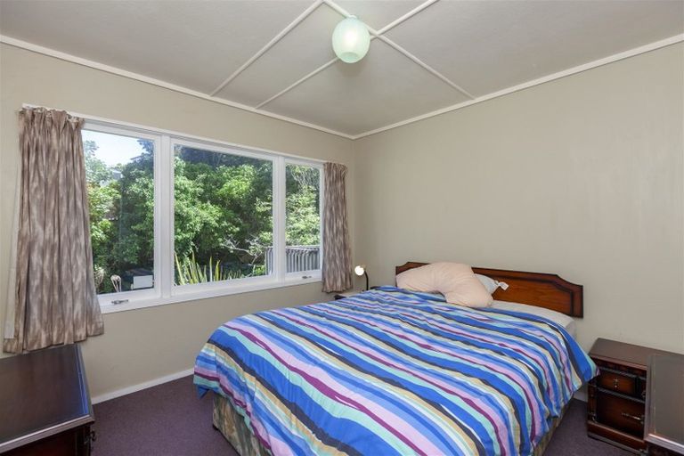 Photo of property in 21 Renown Road, Raumati South, Paraparaumu, 5032