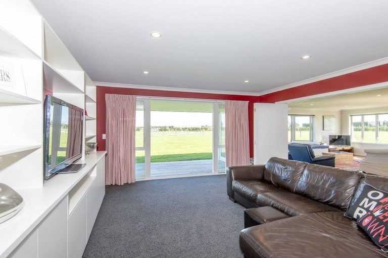 Photo of property in 1/616 Halkett Road, West Melton, Christchurch, 7671