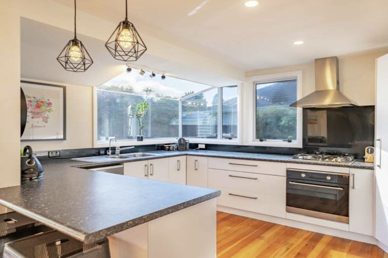 Photo of property in 34 Shakespeare Avenue, Trentham, Upper Hutt, 5018