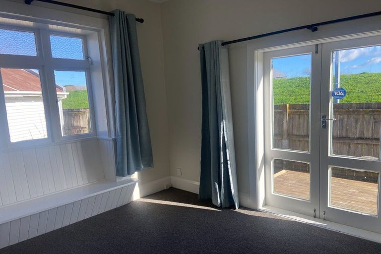 Photo of property in 2/33 Richmond Grove, Woburn, Lower Hutt, 5010