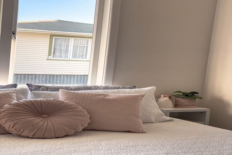 Photo of property in 5 Surrey Street, Stratford, 4332