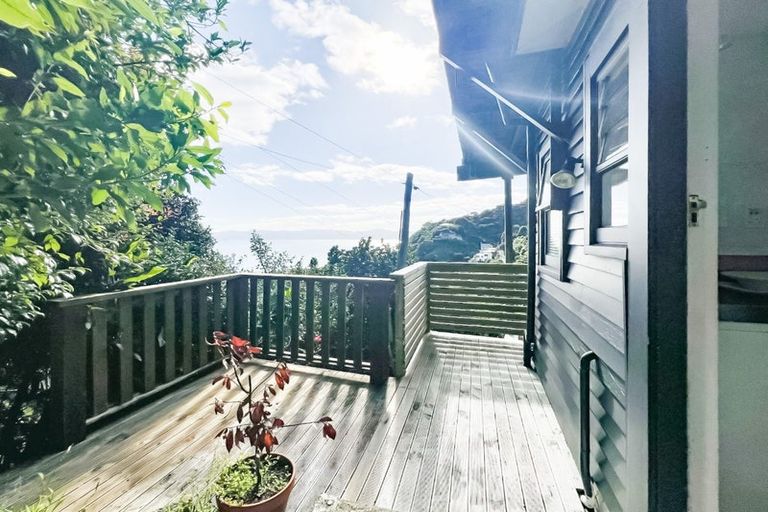 Photo of property in 6 Matai Terrace, Eastbourne, Lower Hutt, 5013