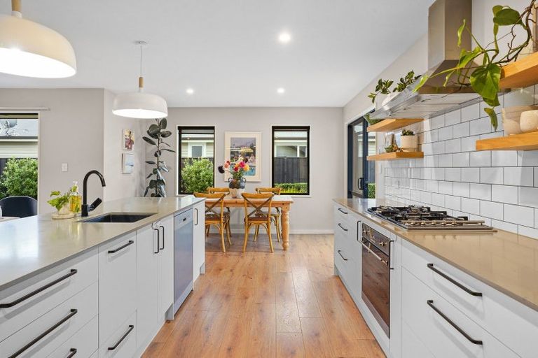 Photo of property in 4 Papawai Drive, Rangiora, 7400