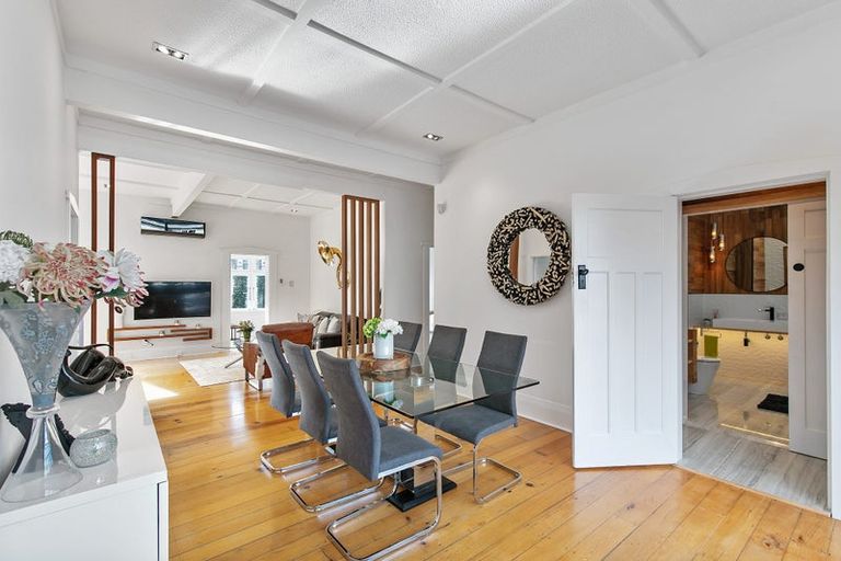 Photo of property in 61 Mount Smart Road, Onehunga, Auckland, 1061