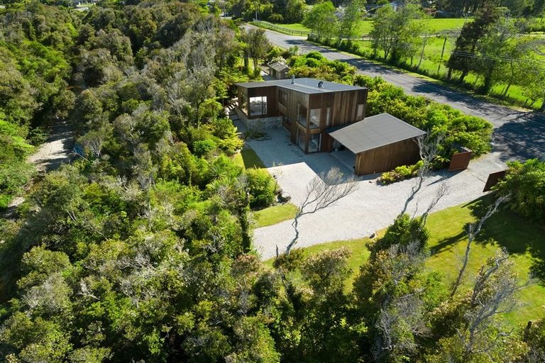 Photo of property in 54 Rutherglen Road, Rutherglen, Greymouth, 7805